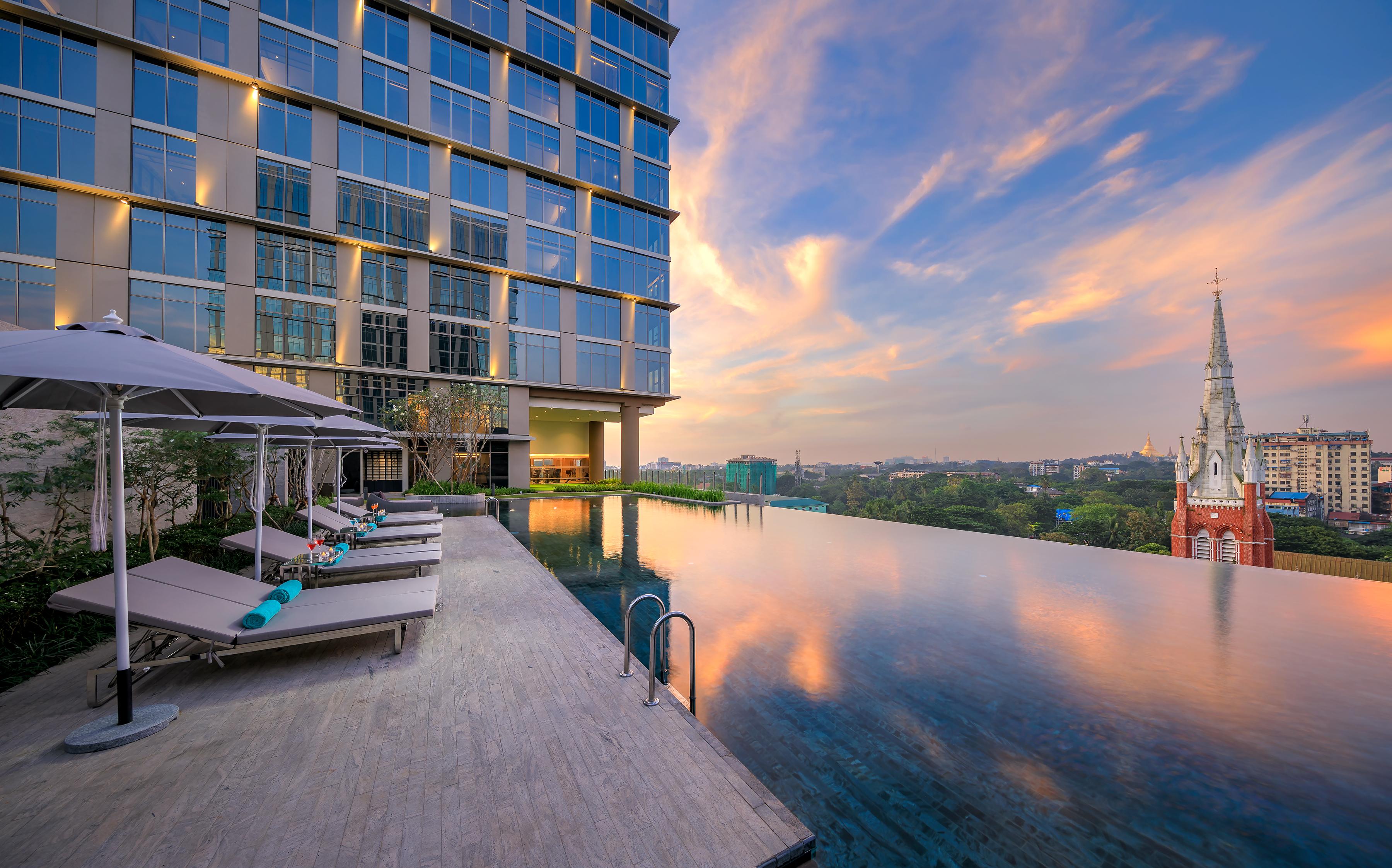 Pan Pacific Yangon Hotel Exterior photo